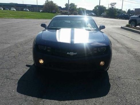 Used 2010 Chevrolet Camaro LT w/ RS Package RWD image 9