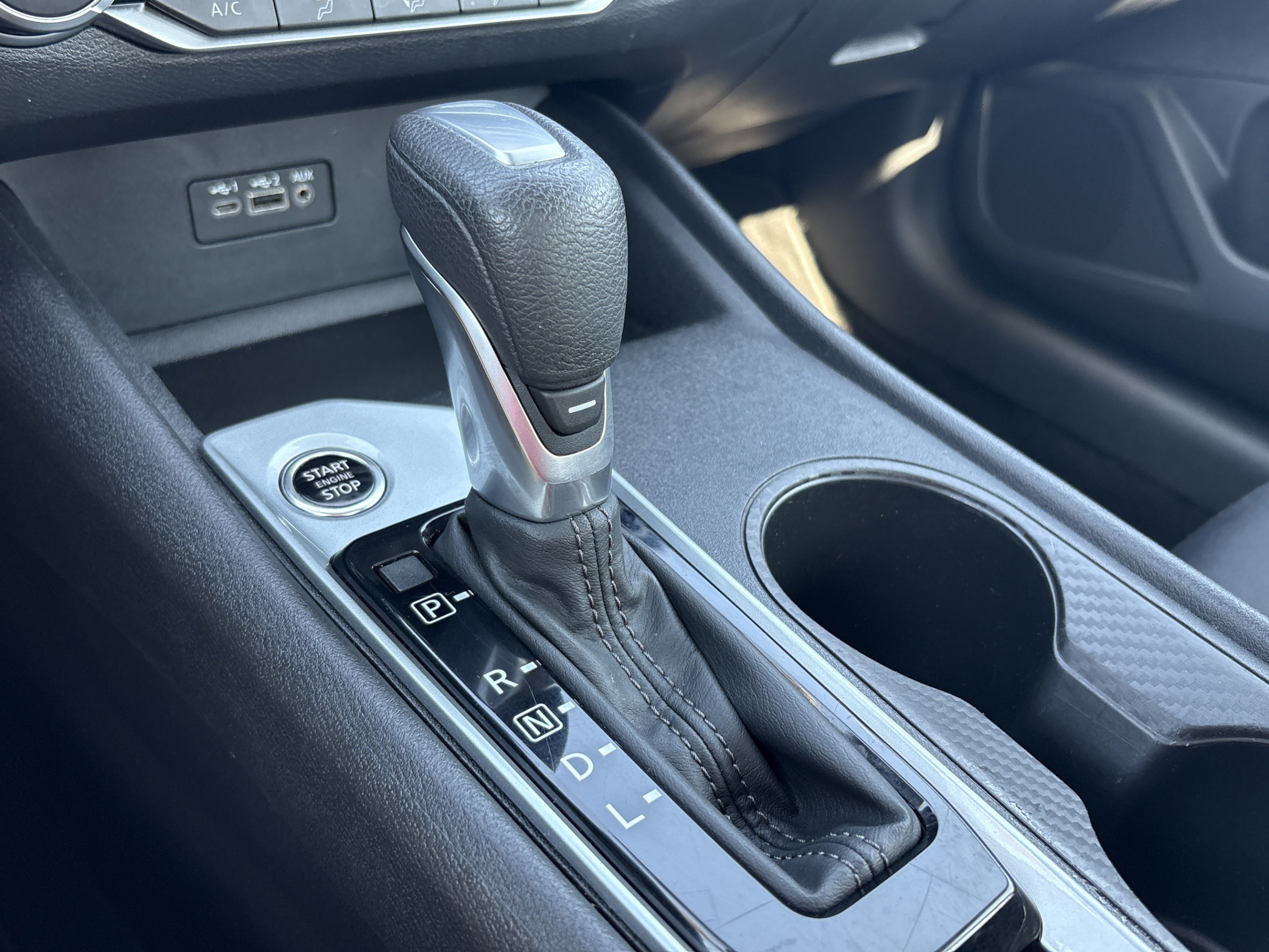 Used 2025 Nissan Altima 2.5 SV FWD image 15