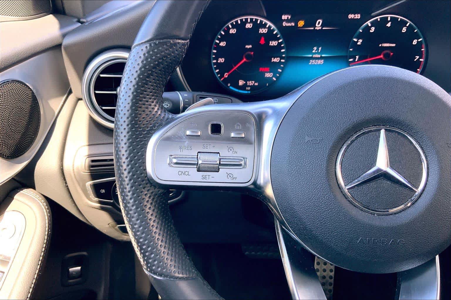 Used 2022 Mercedes-Benz GLC 300 image 24