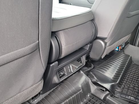 New 2026 Chevrolet Silverado 1500 LT w/ Convenience Package II AWD/4WD image 25