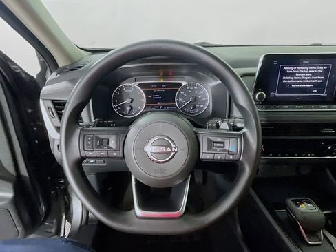 Used 2024 Nissan Rogue SV AWD/4WD image 12