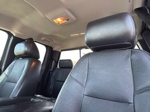 Used 2013 GMC Sierra 2500 SLT w/ SLT Convenience Package image 11