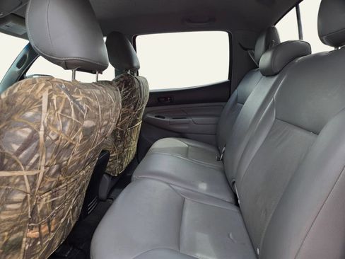 Used 2012 Toyota Tacoma PreRunner w/ SR5 Pkg RWD image 13