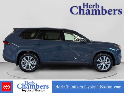 Used 2026 Toyota Grand Highlander AWD Hybrid image 12
