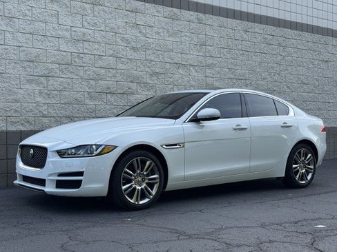 Used 2019 Jaguar XE Premium AWD/4WD image 12