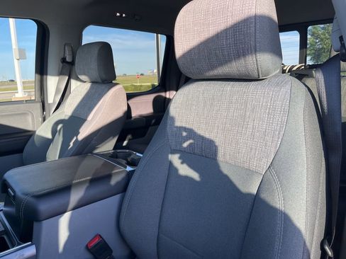 Used 2024 Ford F250 XLT w/ Black Appearance Package image 11