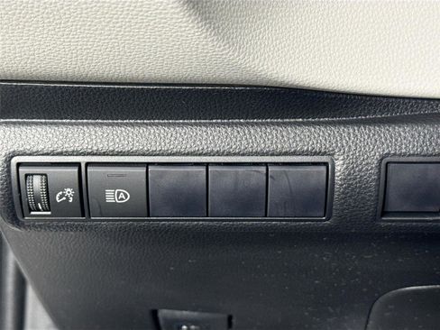 Certified 2021 Toyota Corolla LE image 13