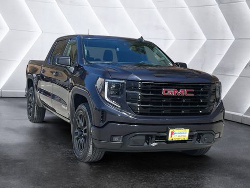 Used 2022 GMC Sierra 1500 Elevation image 8