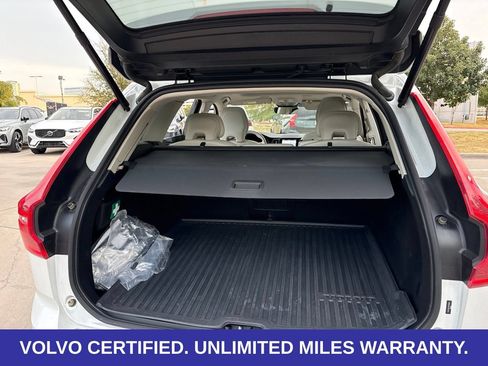 Certified 2024 Volvo XC60 B5 Plus w/ Protection Package Premier AWD/4WD image 9