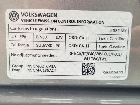 Used 2022 Volkswagen Tiguan SE AWD/4WD image 35