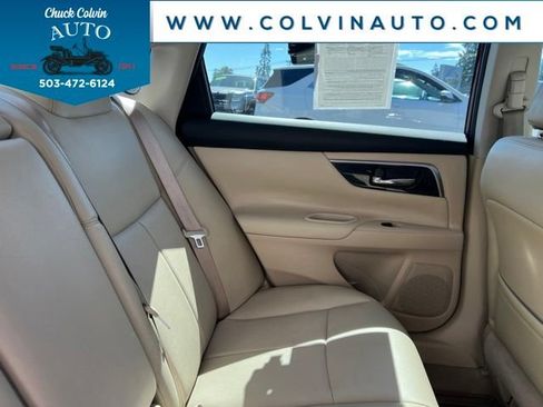 Used 2014 Nissan Altima 2.5 S w/ Display Audio Package FWD image 25
