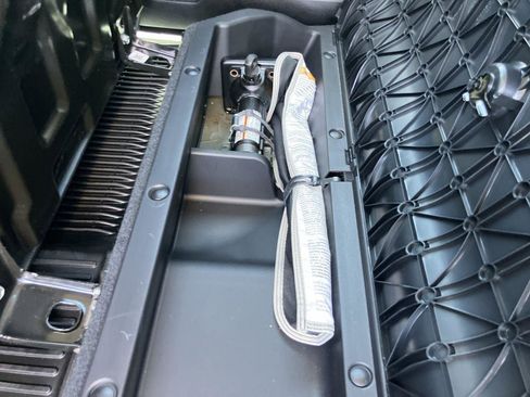 Used 2020 Toyota Tacoma SR5 image 29