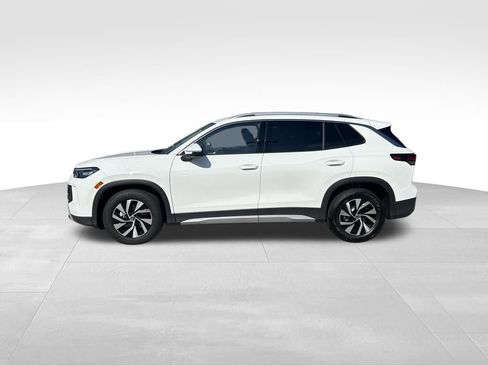 New 2026 Volkswagen Tiguan S FWD image 4