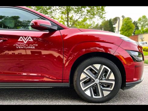 Used 2023 Hyundai Kona SE image 10