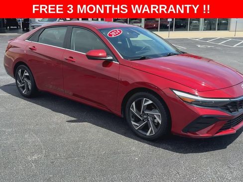 Used 2024 Hyundai Elantra SEL w/ Convenience Package FWD image 3