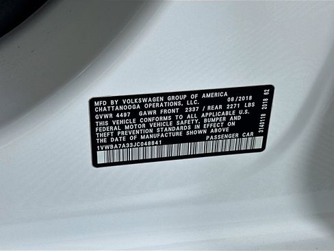Used 2018 Volkswagen Passat 2.0T SE FWD image 12