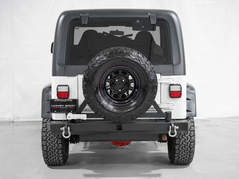 Used 1997 Jeep Wrangler SE AWD/4WD image 5