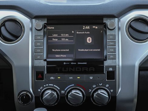 Used 2020 Toyota Tundra SR5 w/ SR5 Leather Package AWD/4WD image 14