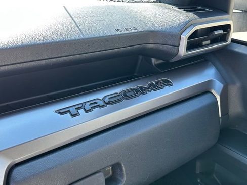 Used 2024 Toyota Tacoma TRD Off-Road image 33