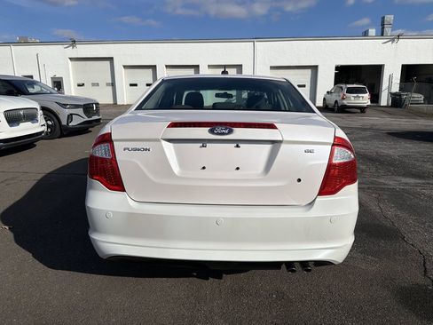 Used 2010 Ford Fusion SE image 4
