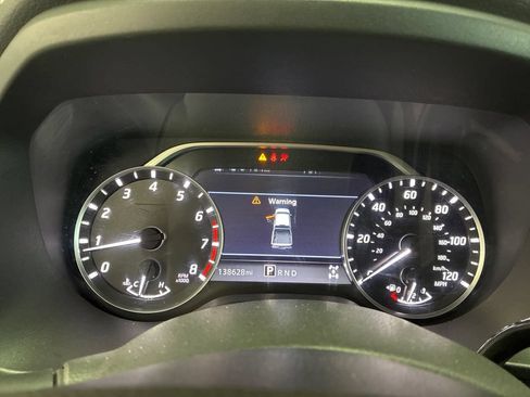Used 2020 Nissan Titan SV w/ SV Convenience Package AWD/4WD image 14