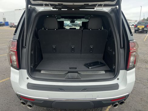 Used 2023 Chevrolet Tahoe Premier w/ Advanced Technology Package image 26