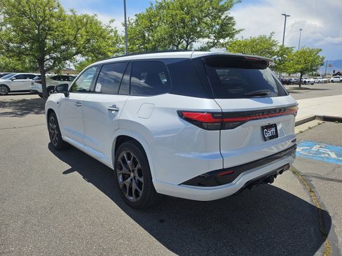 New 2026 Lexus TX 500h AWD image 8