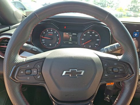 Used 2024 Chevrolet Trax RS FWD image 19