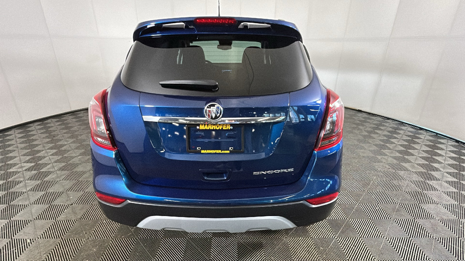 Used 2019 Buick Encore Sport Touring FWD image 4