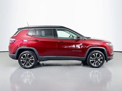 Used 2022 Jeep Compass Limited AWD/4WD image 8