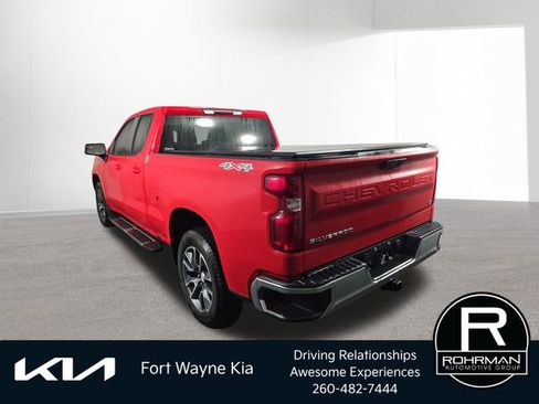 Used 2024 Chevrolet Silverado 1500 LT AWD/4WD image 10