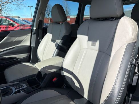 Certified 2023 Subaru Forester Limited image 24