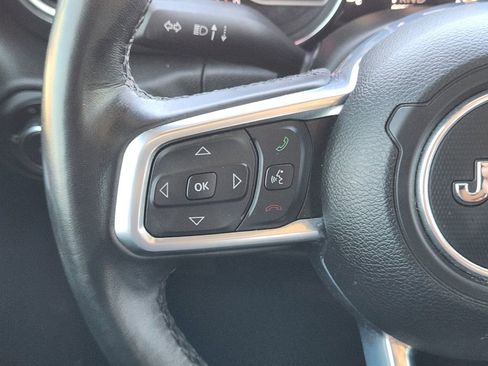 Used 2021 Jeep Wrangler Unlimited Sahara image 29