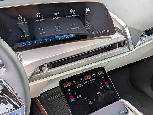 New 2026 Cadillac Vistiq Luxury image 20