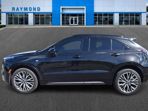 Used 2024 Cadillac XT4 Sport w/ Technology Package image 6