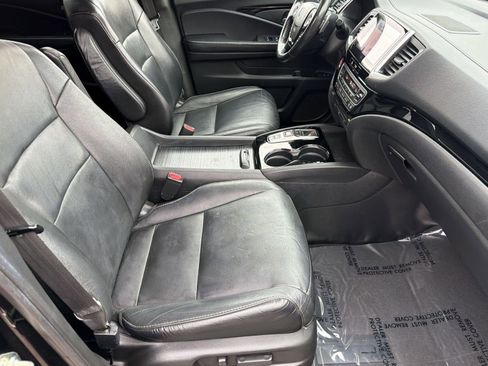 Used 2017 Honda Pilot Touring image 29