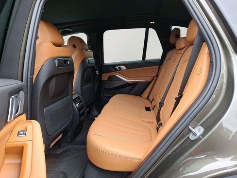 Used 2024 BMW X5 xDrive40i w/ Premium Package image 8