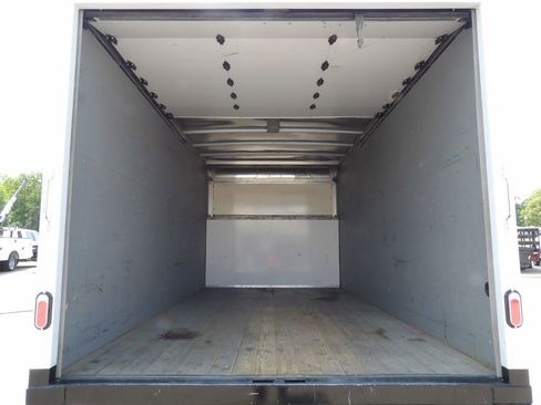 Used 2024 Ford E-450 and Econoline 450 Super Duty w/ Power Windows & Locks Group RWD image 34