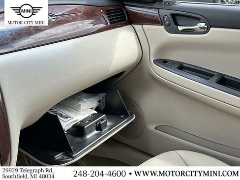 Used 2010 Chevrolet Impala LT w/ Luxury Edition Package FWD image 34