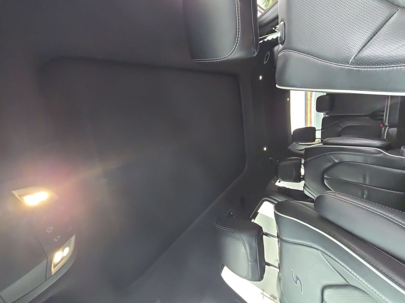 Used 2025 Chrysler Pacifica Limited FWD image 18