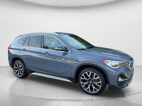 Used 2021 BMW X1 sDrive28i w/ Convenience Package FWD image 3