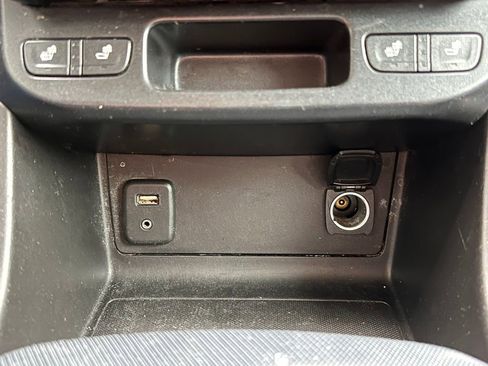 Used 2015 Chevrolet Colorado Z71 image 31