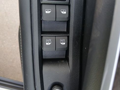 New 2026 Jeep Grand Cherokee Altitude image 24