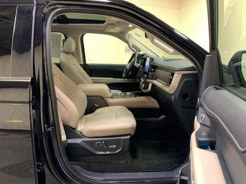 Certified 2023 Ford Expedition Limited AWD/4WD image 11