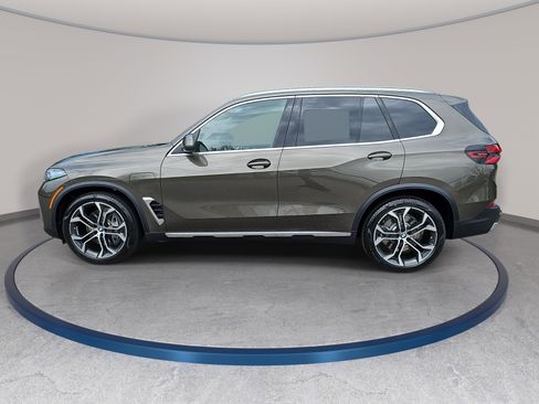 New 2026 BMW X5 xDrive50e AWD/4WD image 8