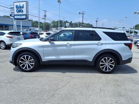 Used 2026 Ford Explorer ST-Line AWD/4WD image 7