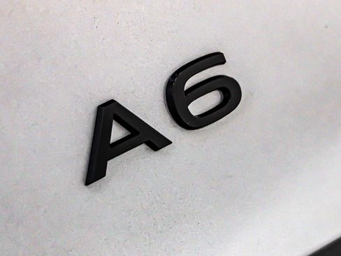 New 2025 Audi A6 e-tron Premium image 9