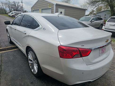 Used 2019 Chevrolet Impala Premier w/ Premier Confidence Package image 3