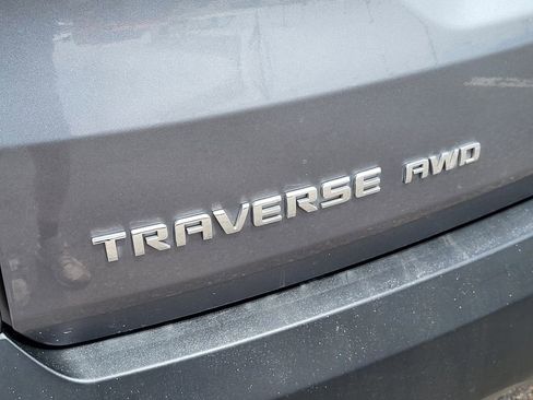 Used 2020 Chevrolet Traverse LT w/ LT Premium Package AWD/4WD image 8