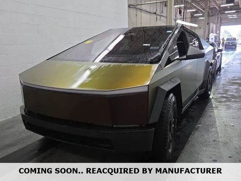 Used 2024 Tesla Cybertruck AWD Crew Cab image 1